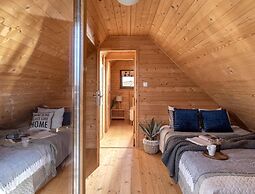 Holiday Homes With Pool, Attractions for Children