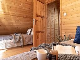 Holiday Homes With Pool, Attractions for Children