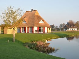 Reetdachhaus am Bodden mit Sauna