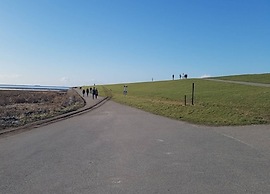 Exklusiv Eingerichtetes Ferienhaus in Strandnahe