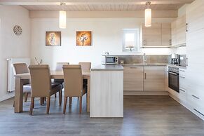 Exklusiv Eingerichtetes Ferienhaus in Strandnahe