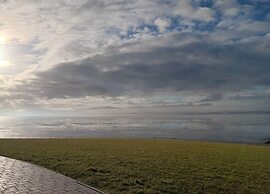 Exklusiv Eingerichtetes Ferienhaus in Strandnahe