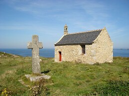 Semi-detached House With sea Views, Porspoder
