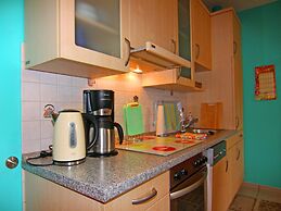 Apartment in Bsum With Garden