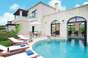 Villa in Platanias With a Private Pool