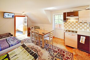 Comfortable Holiday Home With a Garden, Noskowo