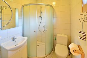 Comfortable Holiday Home With a Garden, Noskowo
