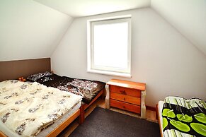 Comfortable Holiday Home With a Garden, Noskowo