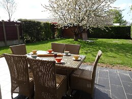 Semi-detached House, Brehal