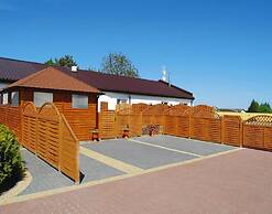 Comfortable Holiday Home With Summer Pool + Sauna