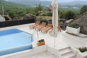 Stone House in Makarska With Pool & Mountain View