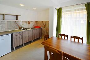 Comfortable Holiday Home With a Private Garden
