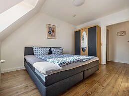 Apartment by Lake Muritz With Marina Views