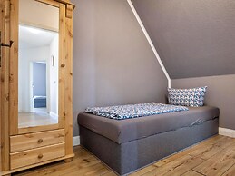 Apartment by Lake Muritz With Marina Views