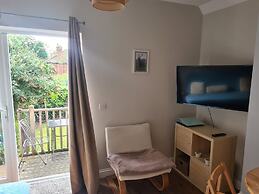 Cozy Nottingham Apartment With Perfect Location