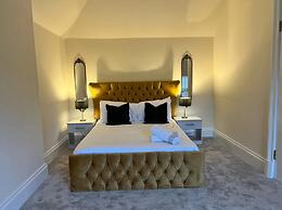 3 Bed - Sleeps 7 - Free Parking - Central Location