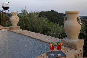 Holiday Home With Pool Near Mt Etna