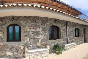 Holiday Home With Pool Near Mt Etna