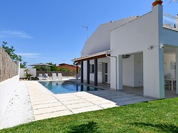 Nice Apartment With Pool