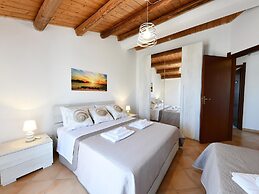 Nice Apartment With Pool