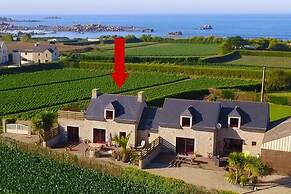 Semi-detached House Near the Sea, Cleder