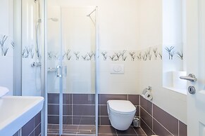 Exklusiv Eingerichtetes Ferienhaus in Strandnahe