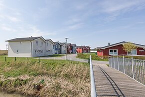 Exklusiv Eingerichtetes Ferienhaus in Strandnahe