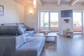 Exklusiv Eingerichtetes Ferienhaus in Strandnahe
