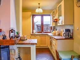 Holiday Home, Private Garden and Lake Access