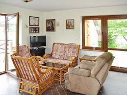 Holiday Home, Private Garden and Lake Access