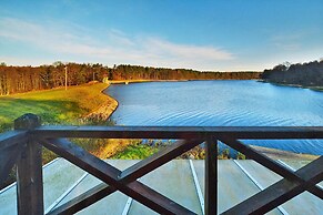 Holiday Home, Private Garden and Lake Access