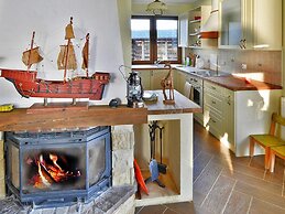 Holiday Home, Private Garden and Lake Access