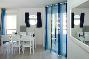 Coastal Escape for 6 in Normandy