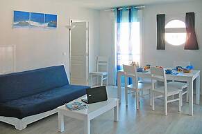 Coastal Escape for 6 in Normandy