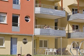 Coastal Escape for 6 in Normandy
