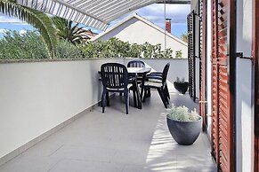 Apartment in Vir Near Jadro Beach