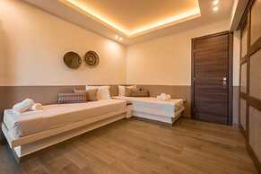 Gerakini Poolside Holiday Apartment