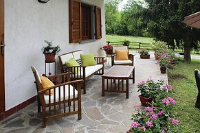 Holiday Home in Camaiore With Mountain Views
