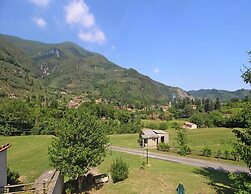 Holiday Home in Camaiore With Mountain Views