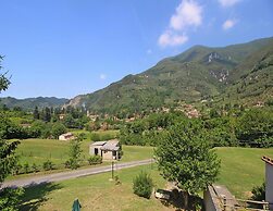 Holiday Home in Camaiore With Mountain Views