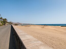 Central Bungalow With Communal Pool in Maspalomas