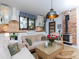 Luxurious Apartment, 4 Bedrooms, Pobierowo