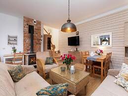 Luxurious Apartment, 4 Bedrooms, Pobierowo