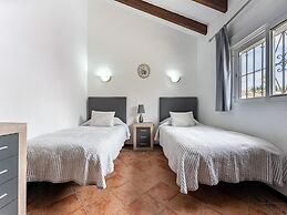 Faro's Dona Berta Apartment - Riviera del Sol