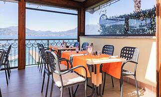 Residence Casa & Vela With Private Beach, Oggebbio