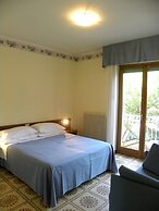 6-guest Chic Apartment in Pietra Ligure