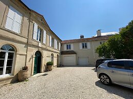 Apartment in Arromanches Near Sandy Beach