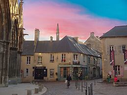 Apartment in Arromanches Near Sandy Beach