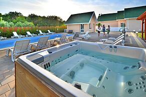 Holiday Home by Lake Jamno With Pool