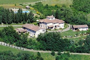 Apartment in Tuscany With Pool & Golf